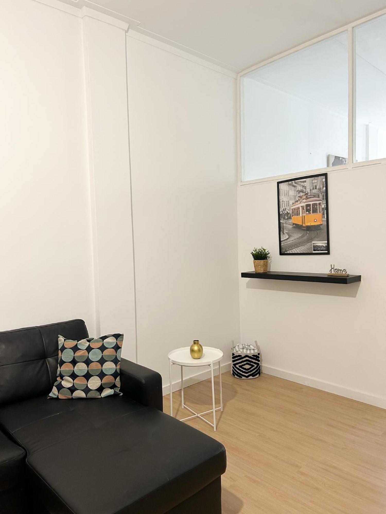 Flat - Downtown Apartment *